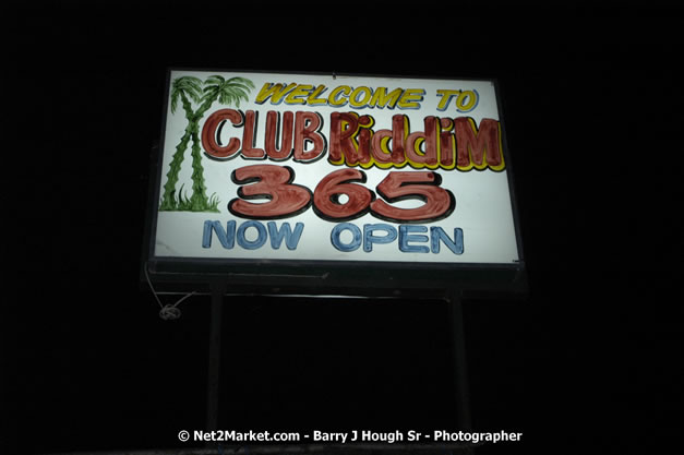 Club Riddim 365 - Negril's Newest Night Club - Club Riddim 365 Presents - Pinchers, Jah Thomas, General Trees, Panther, Black Kat Sound, DJ Glama Wayne, MC Tony Williams - Friday, November 9, 2007 at Lolly's Plaza, Nom Priel Road, Negril, Jamaica, W.I. - Photographs by Net2Market.com - Barry J. Hough Sr, Photographer - Negril Travel Guide, Negril Jamaica WI - http://www.negriltravelguide.com - info@negriltravelguide.com...!