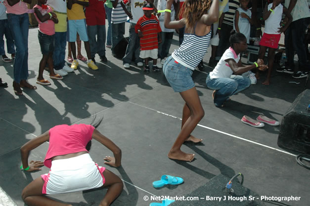 Cross De Harbour @ Lucea Car Park presented by Linkz Entertainment in association with Lucea Chamber of Commerce - Featuring Freddy Mc Gregor, Iley Dread, Mr. Vegas, Lt. Elmo, Champagne, Merital, CC, Brillant, TQ, Mad Dog, Chumps - Lucea, Hanover, Jamaica - Negril Travel Guide.com, Negril Jamaica WI - http://www.negriltravelguide.com - info@negriltravelguide.com...!