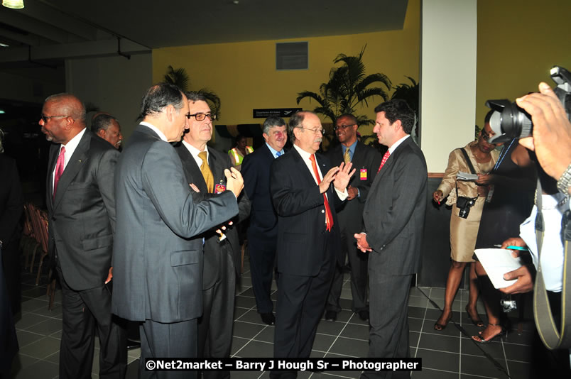 The Unveiling Of The Commemorative Plaque By The Honourable Prime Minister, Orette Bruce Golding, MP, And Their Majesties, King Juan Carlos I And Queen Sofia Of Spain - On Wednesday, February 18, 2009, Marking The Completion Of The Expansion Of Sangster International Airport, Venue at Sangster International Airport, Montego Bay, St James, Jamaica - Wednesday, February 18, 2009 - Photographs by Net2Market.com - Barry J. Hough Sr, Photographer/Photojournalist - Negril Travel Guide, Negril Jamaica WI - http://www.negriltravelguide.com - info@negriltravelguide.com...!