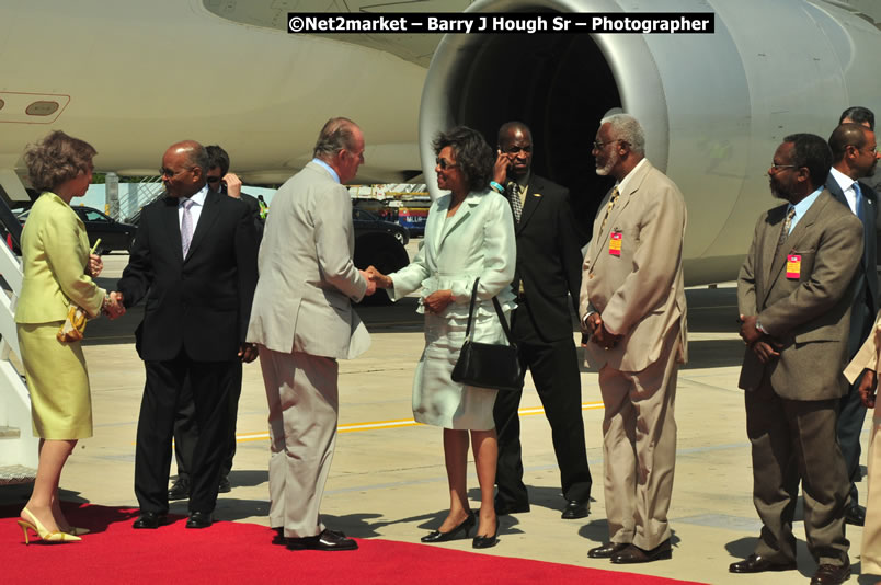 The Unveiling Of The Commemorative Plaque By The Honourable Prime Minister, Orette Bruce Golding, MP, And Their Majesties, King Juan Carlos I And Queen Sofia Of Spain - On Wednesday, February 18, 2009, Marking The Completion Of The Expansion Of Sangster International Airport, Venue at Sangster International Airport, Montego Bay, St James, Jamaica - Wednesday, February 18, 2009 - Photographs by Net2Market.com - Barry J. Hough Sr, Photographer/Photojournalist - Negril Travel Guide, Negril Jamaica WI - http://www.negriltravelguide.com - info@negriltravelguide.com...!