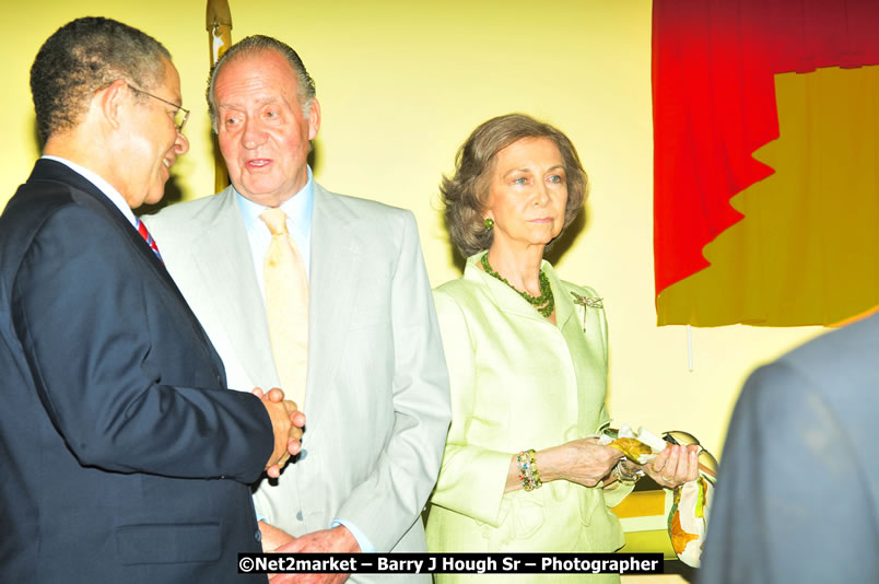 The Unveiling Of The Commemorative Plaque By The Honourable Prime Minister, Orette Bruce Golding, MP, And Their Majesties, King Juan Carlos I And Queen Sofia Of Spain - On Wednesday, February 18, 2009, Marking The Completion Of The Expansion Of Sangster International Airport, Venue at Sangster International Airport, Montego Bay, St James, Jamaica - Wednesday, February 18, 2009 - Photographs by Net2Market.com - Barry J. Hough Sr, Photographer/Photojournalist - Negril Travel Guide, Negril Jamaica WI - http://www.negriltravelguide.com - info@negriltravelguide.com...!