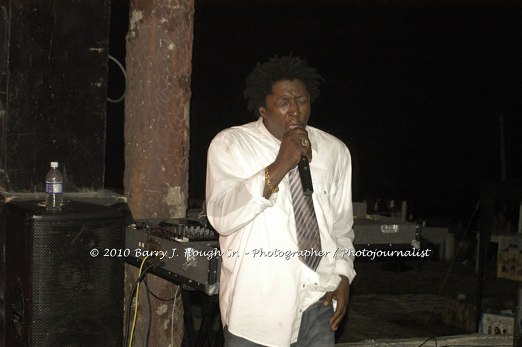 Chaka Demus & Pliers - Live In Concert @ Negril Escape Resort and Spa, December 8, 2009, One Love Drive, West End, Negril, Westmoreland, Jamaica W.I. - Photographs by Net2Market.com - Barry J. Hough Sr, Photographer/Photojournalist - Negril Travel Guide, Negril Jamaica WI - http://www.negriltravelguide.com - info@negriltravelguide.com...!