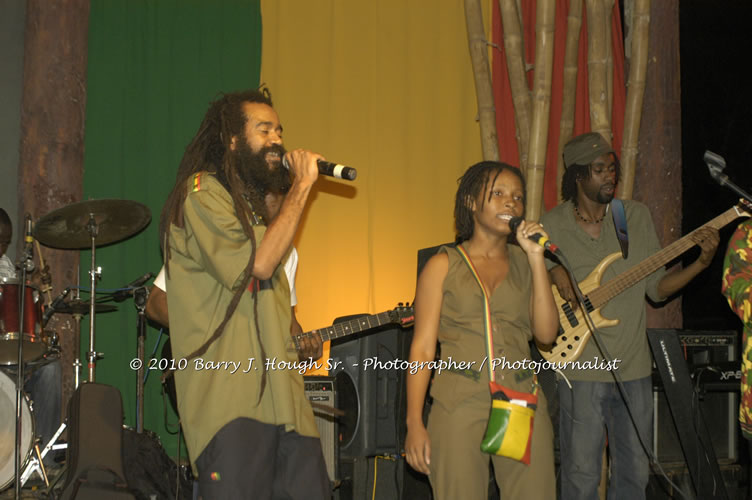 JAH Cure - Live In Concert @ Negril Escape Resort and Spa, December 15, 2009, One Love Drive, West End, Negril, Westmoreland, Jamaica W.I. - Photographs by Net2Market.com - Barry J. Hough Sr, Photographer/Photojournalist - Negril Travel Guide, Negril Jamaica WI - http://www.negriltravelguide.com - info@negriltravelguide.com...!