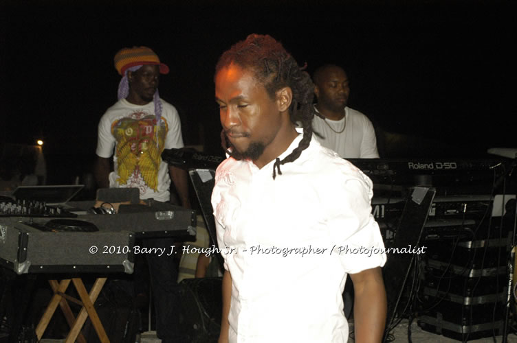 JAH Cure - Live In Concert @ Negril Escape Resort and Spa, December 15, 2009, One Love Drive, West End, Negril, Westmoreland, Jamaica W.I. - Photographs by Net2Market.com - Barry J. Hough Sr, Photographer/Photojournalist - Negril Travel Guide, Negril Jamaica WI - http://www.negriltravelguide.com - info@negriltravelguide.com...!