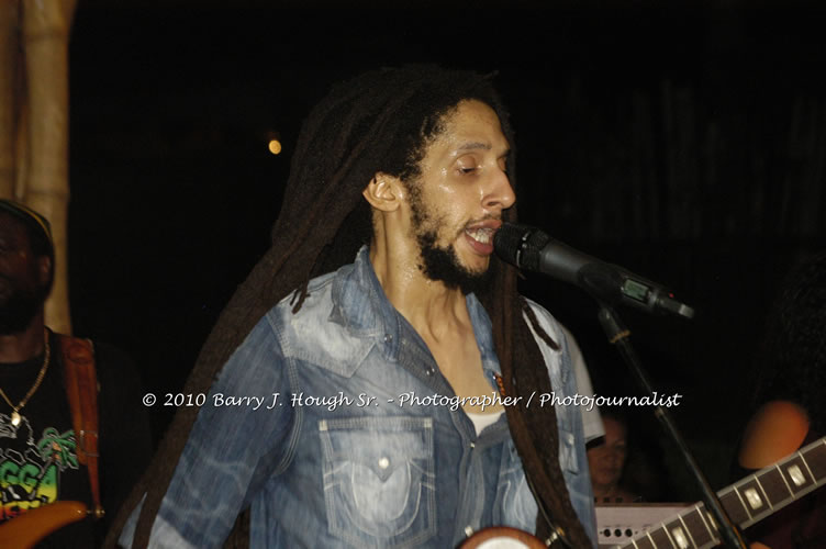 Julian Marley - Grammy Nominee & Son of the Legend Bob Marley - Live in Concert - Also featuring Ras Noble, Power Drill, Iron Head, & Robin Banks - Backing Band Roots Warrior, plus DJ Gemini @ One Love Reggae Concerts Series 09/10 @ Negril Escape Resort & Spa, February 2, 2010, One Love Drive, West End, Negril, Westmoreland, Jamaica W.I. - Photographs by Net2Market.com - Barry J. Hough Sr, Photographer/Photojournalist - The Negril Travel Guide - Negril's and Jamaica's Number One Concert Photography Web Site with over 40,000 Jamaican Concert photographs Published -  Negril Travel Guide, Negril Jamaica WI - http://www.negriltravelguide.com - info@negriltravelguide.com...!