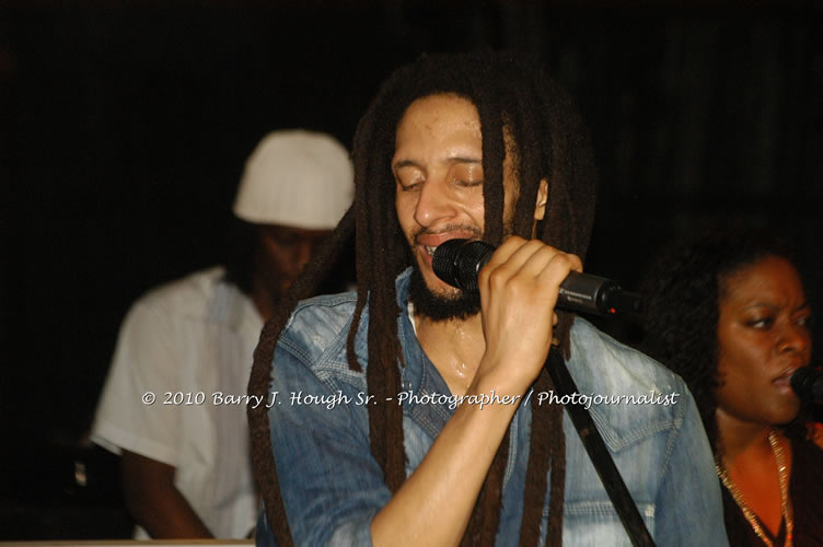 Julian Marley - Grammy Nominee & Son of the Legend Bob Marley - Live in Concert - Also featuring Ras Noble, Power Drill, Iron Head, & Robin Banks - Backing Band Roots Warrior, plus DJ Gemini @ One Love Reggae Concerts Series 09/10 @ Negril Escape Resort & Spa, February 2, 2010, One Love Drive, West End, Negril, Westmoreland, Jamaica W.I. - Photographs by Net2Market.com - Barry J. Hough Sr, Photographer/Photojournalist - The Negril Travel Guide - Negril's and Jamaica's Number One Concert Photography Web Site with over 40,000 Jamaican Concert photographs Published -  Negril Travel Guide, Negril Jamaica WI - http://www.negriltravelguide.com - info@negriltravelguide.com...!