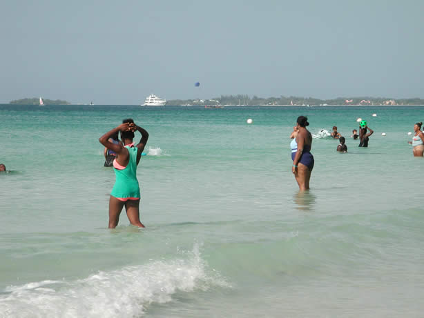 A Photo Walk along Negril's Famous Seven Mile Beach - Negril Travel Guide, Negril Jamaica WI - http://www.negriltravelguide.com - info@negriltravelguide.com...!