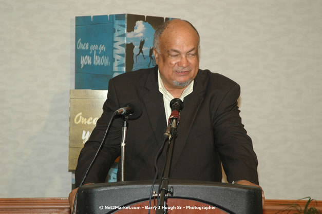 Red Cap Porters Awards - Minister of Tourism, Hon. Edmund Bartlett - Director of Tourism, Basil Smith - Friday, December 14, 2007 - Holiday Inn Sunspree, Montego Bay, Jamaica W.I. - Photographs by Net2Market.com - Barry J. Hough Sr, Photographer - Negril Travel Guide, Negril Jamaica WI - http://www.negriltravelguide.com - info@negriltravelguide.com...!