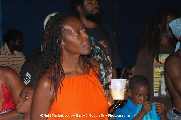 Tarrus Riley, Jimmy Riley, and Dwayne Stephensen - Money Cologne Promotions in association with "British Link Up" presents Summer Jam featuring She's Royal Tarrus Riley & Jimmy Riley - Plus Ras Slick, Sham Dawg, and Whiskey Bagio @ Roots Bamboo, Norman Manley Boulevard, Negril, Jamaica W.I. - Backed up Dean Fraser & The Hurricanne Band - MC Barry G and Rev. BB - July 25, 2007 - Negril Travel Guide.com, Negril Jamaica WI - http://www.negriltravelguide.com - info@negriltravelguide.com...!