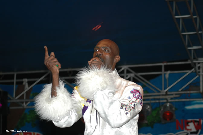 Ninga Man - Spring Break 2005 -  6th Anniversary - All Day - All Night - Photo Gallery - Sunday, March 13th - Long Bay Beach, Negril Jamaica - Negril Travel Guide, Negril Jamaica WI - http://www.negriltravelguide.com - info@negriltravelguide.com...!