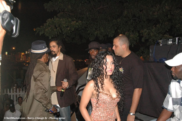 Damian Marley - Red Stripe Reggae Sumfest 2006 - The Summit - Jamaica's Greatest, The World's Best - Saturday, July 22, 2006 - Montego Bay, Jamaica - Negril Travel Guide, Negril Jamaica WI - http://www.negriltravelguide.com - info@negriltravelguide.com...!