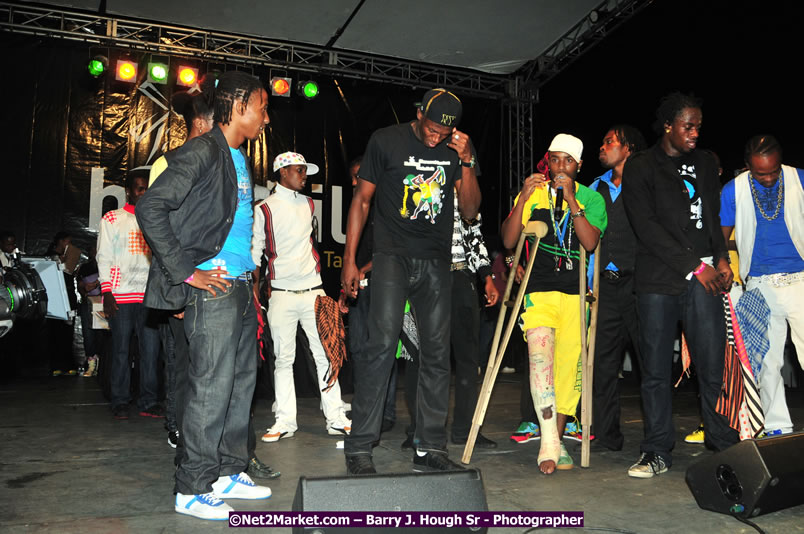 Usain Bolt of Jamaica - The Fastest Man In The World  - Usain Bolt Homecoming Celebrations Concert at the William Knibb High School Play Field, Trelawny - Ice, Ding Dong, Ravers Clavers, D'Angel, Voicemail, RDX and Dancers, Wayne Marshall, Tammi Chynn, Bugle, Nero, Tanya Stephens, Richie Spice, Kip Rich,and Shaggy - Photographs by Net2Market.com - Barry J. Hough Sr. Photojournalist/Photograper - Photographs taken with a Nikon D300 - Negril Travel Guide, Negril Jamaica WI - http://www.negriltravelguide.com - info@negriltravelguide.com...!