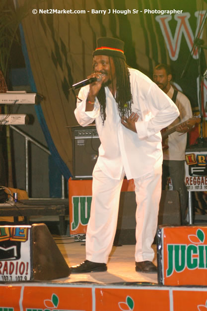 Mackie Conscious @ Western Consciousness 2007 - Presented by King of Kings Productons - Saturday, April 28, 2007 - Llandilo Cultural Centre, Savanna-La-Mar, Westmoreland, Jamaica W.I. - Negril Travel Guide, Negril Jamaica WI - http://www.negriltravelguide.com - info@negriltravelguide.com...!