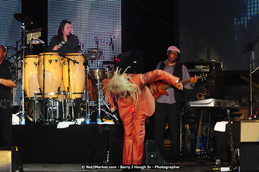 Billy Ocean at the Air Jamaica Jazz and Blues Festival 2008 The Art of Music - Saturday, January 26, 2008 - Air Jamaica Jazz & Blues 2008 The Art of Music venue at the Aqaueduct on Rose Hall Resort & Counrty Club, Montego Bay, St. James, Jamaica W.I. - Thursday, January 24 - Saturday, January 26, 2008 - Photographs by Net2Market.com - Claudine Housen & Barry J. Hough Sr, Photographers - Negril Travel Guide, Negril Jamaica WI - http://www.negriltravelguide.com - info@negriltravelguide.com...!