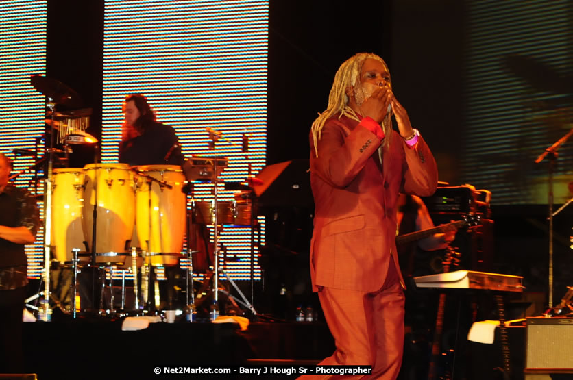 Billy Ocean at the Air Jamaica Jazz and Blues Festival 2008 The Art of Music - Saturday, January 26, 2008 - Air Jamaica Jazz & Blues 2008 The Art of Music venue at the Aqaueduct on Rose Hall Resort & Counrty Club, Montego Bay, St. James, Jamaica W.I. - Thursday, January 24 - Saturday, January 26, 2008 - Photographs by Net2Market.com - Claudine Housen & Barry J. Hough Sr, Photographers - Negril Travel Guide, Negril Jamaica WI - http://www.negriltravelguide.com - info@negriltravelguide.com...!