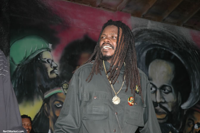 The Messenger, Reggae Super Star - Luciano - Gregory Isaacs - Bobby Dread - Swallow - backed by the Indika Band - Boubon Beach Restaurant, Beach Bar & Oceanfront Accommodations - Negril Travel Guide, Negril Jamaica WI - http://www.negriltravelguide.com - info@negriltravelguide.com...!