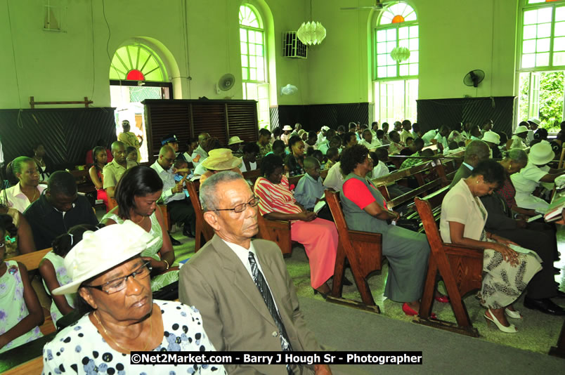 Lucea United Church - Unitied Church in Jamaica and Cayman Islands - Worship Service & Celebration of the Sacrament of Holy Communion - Special Guests: Hanover Homecoming Foundation & His excellency The Most Honourable Professor Sir Kenneth Hall Governor General of Jamaica - Sunday, August 3, 2008 - Hanover Homecoming Foundation LTD Jamaica - Wherever you roam ... Hanover bids you ... come HOME - Sunday, August 3 to Saturday, August 9, 2008 - Hanover Jamaica - Photographs by Net2Market.com - Barry J. Hough Sr. Photojournalist/Photograper - Photographs taken with a Nikon D300 - Negril Travel Guide, Negril Jamaica WI - http://www.negriltravelguide.com - info@negriltravelguide.com...!