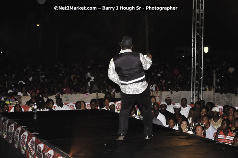 International Dancehall Queen Competition - Big Head Promotions Presents the Red Label Wine Dancehall Queen Competition - Saturday, July 26, 2008 @ Pier One, Montego Bay, Jamaica W.I. - Photographs by Net2Market.com - Barry J. Hough Sr. Photojournalist/Photograper - Photographs taken with a Nikon D300 - Negril Travel Guide, Negril Jamaica WI - http://www.negriltravelguide.com - info@negriltravelguide.com...!