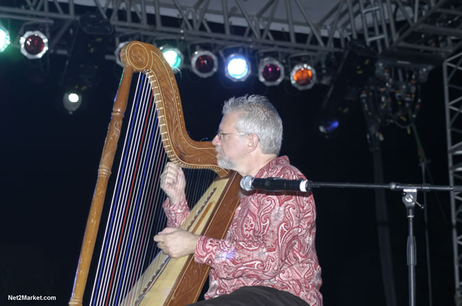 Roberto Perera - Air Jamaica Jazz & Blues 2005 - The Art Of Music - Cinnamon Hill Golf Course, Rose Hall, Montego Bay - Negril Travel Guide, Negril Jamaica WI - http://www.negriltravelguide.com - info@negriltravelguide.com...!