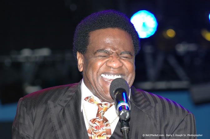 Al Green - Air Jamaica Jazz & Blues Festival 2006 - The Art of Music - Cinnamon Hill Golf Club - Rosehall Resort & Country Club, Montego Bay, Jamaica W.I. - Thursday, Friday 27, 2006 - Negril Travel Guide, Negril Jamaica WI - http://www.negriltravelguide.com - info@negriltravelguide.com...!