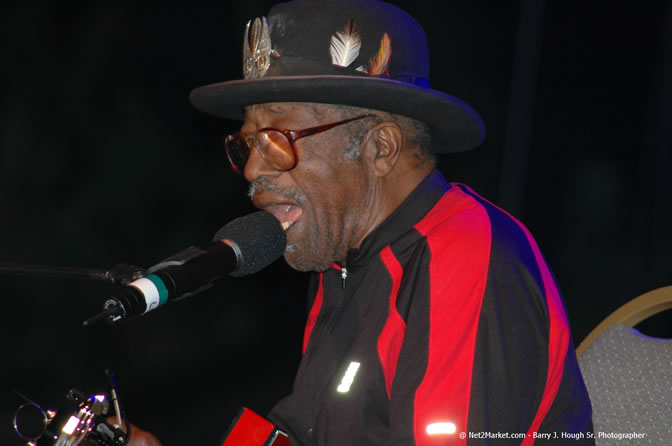 Bo Diddley - Air Jamaica Jazz & Blues Festival 2006 - The Art of Music - Cinnamon Hill Golf Club - Rosehall Resort & Country Club, Montego Bay, Jamaica W.I. - Thursday, Friday 27, 2006 - Negril Travel Guide, Negril Jamaica WI - http://www.negriltravelguide.com - info@negriltravelguide.com...!