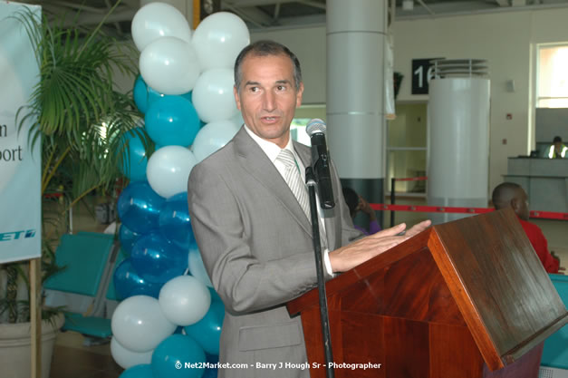 MBJ Airports Limited Welcomes WestJet Airlines - Inaugural Scheduled Service From Toronto Pearsons International Airport - Monday, December 10, 2007 - Sangster International Airport - MBJ Airports Limited, Montego Bay, Jamaica W.I. - Photographs by Net2Market.com - Barry J. Hough Sr, Photographer - Negril Travel Guide, Negril Jamaica WI - http://www.negriltravelguide.com - info@negriltravelguide.com...!