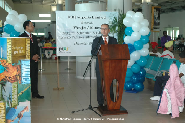 MBJ Airports Limited Welcomes WestJet Airlines - Inaugural Scheduled Service From Toronto Pearsons International Airport - Monday, December 10, 2007 - Sangster International Airport - MBJ Airports Limited, Montego Bay, Jamaica W.I. - Photographs by Net2Market.com - Barry J. Hough Sr, Photographer - Negril Travel Guide, Negril Jamaica WI - http://www.negriltravelguide.com - info@negriltravelguide.com...!