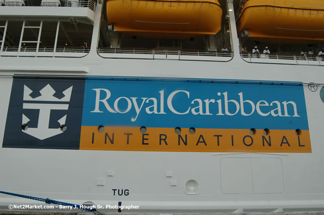 MS Freedom Of The Seas [Royal Caribbean International's - Newest Vessel] Plaques &amp; Keys Ceremony in order to commemorate its first arrival at the Port Montego Bay Photos - Negril Travel Guide, Negril Jamaica WI - http://www.negriltravelguide.com - info@negriltravelguide.com...!