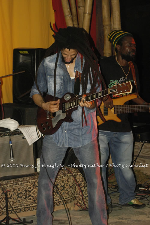 Julian Marley - Grammy Nominee & Son of the Legend Bob Marley - Live in Concert - Also featuring Ras Noble, Power Drill, Iron Head, & Robin Banks - Backing Band Roots Warrior, plus DJ Gemini @ One Love Reggae Concerts Series 09/10 @ Negril Escape Resort & Spa, February 2, 2010, One Love Drive, West End, Negril, Westmoreland, Jamaica W.I. - Photographs by Net2Market.com - Barry J. Hough Sr, Photographer/Photojournalist - The Negril Travel Guide - Negril's and Jamaica's Number One Concert Photography Web Site with over 40,000 Jamaican Concert photographs Published -  Negril Travel Guide, Negril Jamaica WI - http://www.negriltravelguide.com - info@negriltravelguide.com...!