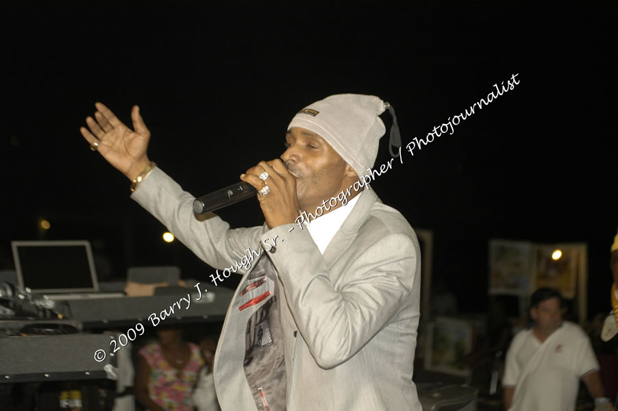  Sanchez - Live in Concert - at the One Love Reggae Concert Series 09/10 @ Negril Escape Resort & Spa - Also Featuring: Timmi Burrell and Justice Merchant- Backing Band Roots Warrior - DJ Gemini - MC Oliver Cargill, Negril Escape Resort & Spa, One Love Drive, West End, Negril, Westmoreland, Jamaica W.I. - Tuesday, November 24, 2009 - Photographs by Net2Market.com - Barry J. Hough Sr, Photographer / Photojournalist - Photos taken with a Nikon D70, D100, or D300 - Negril Travel Guide, Negril Jamaica WI - http://www.negriltravelguide.com - info@negriltravelguide.com...!