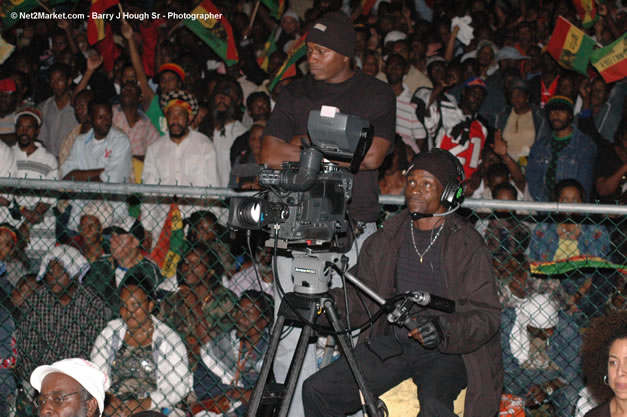 Tony Rebel @ Tru-Juice Rebel Salute 2007 - Saturday, January 13, 2007, Port Kaiser Sports Club, St. Elizabeth - Negril Travel Guide, Negril Jamaica WI - http://www.negriltravelguide.com - info@negriltravelguide.com...!