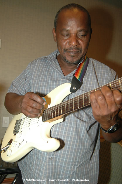 Red Cap Porters Awards - Minister of Tourism, Hon. Edmund Bartlett - Director of Tourism, Basil Smith - Friday, December 14, 2007 - Holiday Inn Sunspree, Montego Bay, Jamaica W.I. - Photographs by Net2Market.com - Barry J. Hough Sr, Photographer - Negril Travel Guide, Negril Jamaica WI - http://www.negriltravelguide.com - info@negriltravelguide.com...!