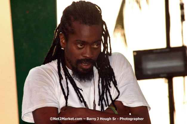 Mighty Diamonds - Red Stripe Reggae Sumfest 2007 - Zenith - Saturday, July 21, 2007 - Catherine Hall, Montego Bay, St James, Jamaica W.I. - Negril Travel Guide, Negril Jamaica WI - http://www.negriltravelguide.com - info@negriltravelguide.com...!