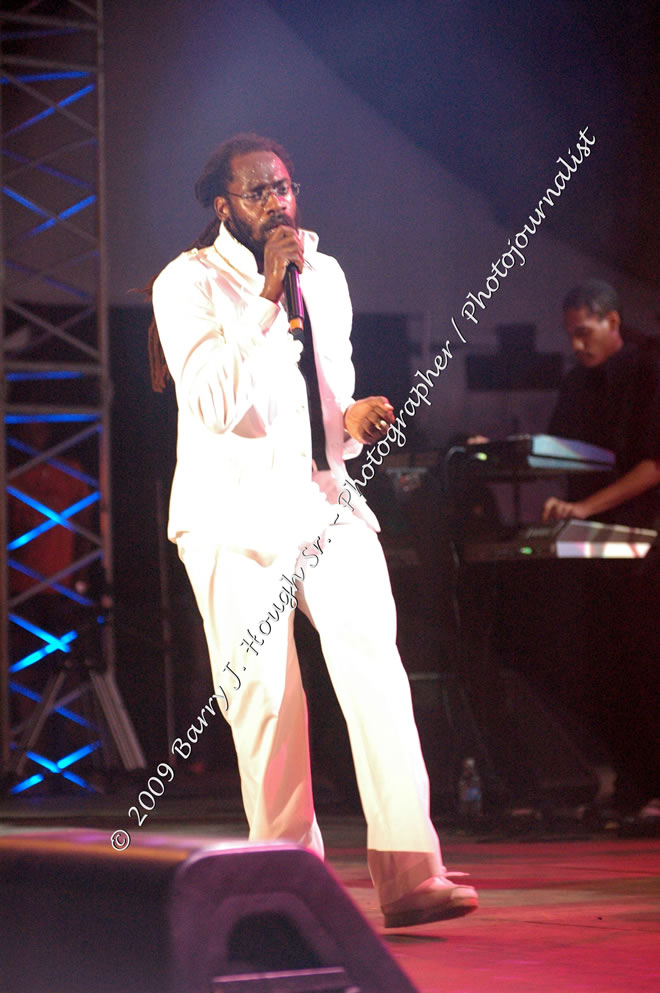 Tarrus Riley @ Reggae Sumfest 2009 - International Night 2 - Reggae Sumfest 2009,Catherine Hall, Montego Bay, St. James, Jamaica W.I. - Saturday, July 25, 2009 - Reggae Sumfest 2009, July 19 - 25, 2009 - Photographs by Net2Market.com - Barry J. Hough Sr. Photojournalist/Photograper - Photographs taken with a Nikon D70, D100, or D300 - Negril Travel Guide, Negril Jamaica WI - http://www.negriltravelguide.com - info@negriltravelguide.com...!