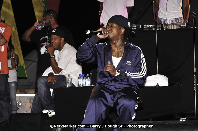 Lil Wayne @ Reggae Sumfest 2008 International Night 2, Catherine Hall, Montego Bay - Saturday, July 19, 2008 - Reggae Sumfest 2008 July 13 - July 19, 2008 - Photographs by Net2Market.com - Barry J. Hough Sr. Photojournalist/Photograper - Photographs taken with a Nikon D300 - Negril Travel Guide, Negril Jamaica WI - http://www.negriltravelguide.com - info@negriltravelguide.com...!