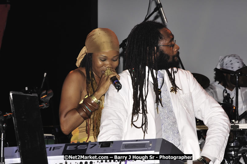  Tarrus Riley - Live in Concert - at the One Love Reggae Concert Series 09/10 @ Negril Escape Resort & Spa - Also Featuring: Mistic Bowie, Monday Justice, Cash, Dean Frazier - DJ Gemini - MC Oliver Cargill, Negril Escape Resort & Spa, One Love Drive, West End, Negril, Westmoreland, Jamaica W.I. - Tuesday, November 17, 2009 - Photographs by Net2Market.com - Barry J. Hough Sr, Photographer / Photojournalist - Photos taken with a Nikon D70, D100, or D300 - Negril Travel Guide, Negril Jamaica WI - http://www.negriltravelguide.com - info@negriltravelguide.com...!