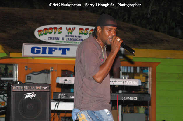 Tarrus Riley, Jimmy Riley, and Dwayne Stephensen - Money Cologne Promotions in association with "British Link Up" presents Summer Jam featuring She's Royal Tarrus Riley & Jimmy Riley - Plus Ras Slick, Sham Dawg, and Whiskey Bagio @ Roots Bamboo, Norman Manley Boulevard, Negril, Jamaica W.I. - Backed up Dean Fraser & The Hurricanne Band - MC Barry G and Rev. BB - July 25, 2007 - Negril Travel Guide.com, Negril Jamaica WI - http://www.negriltravelguide.com - info@negriltravelguide.com...!