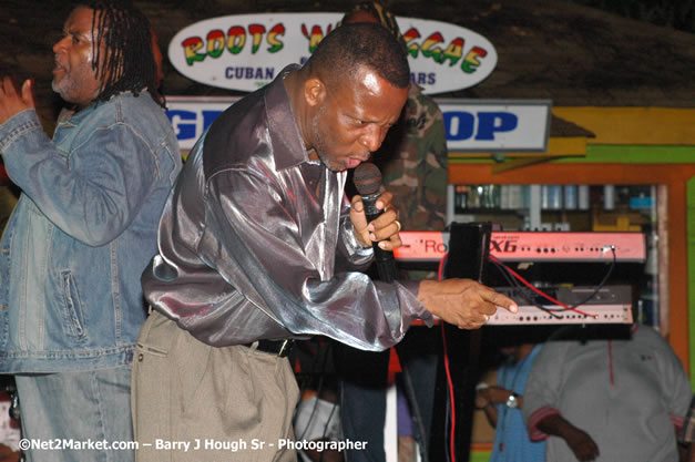 Tarrus Riley, Jimmy Riley, and Dwayne Stephensen - Money Cologne Promotions in association with "British Link Up" presents Summer Jam featuring She's Royal Tarrus Riley & Jimmy Riley - Plus Ras Slick, Sham Dawg, and Whiskey Bagio @ Roots Bamboo, Norman Manley Boulevard, Negril, Jamaica W.I. - Backed up Dean Fraser & The Hurricanne Band - MC Barry G and Rev. BB - July 25, 2007 - Negril Travel Guide.com, Negril Jamaica WI - http://www.negriltravelguide.com - info@negriltravelguide.com...!