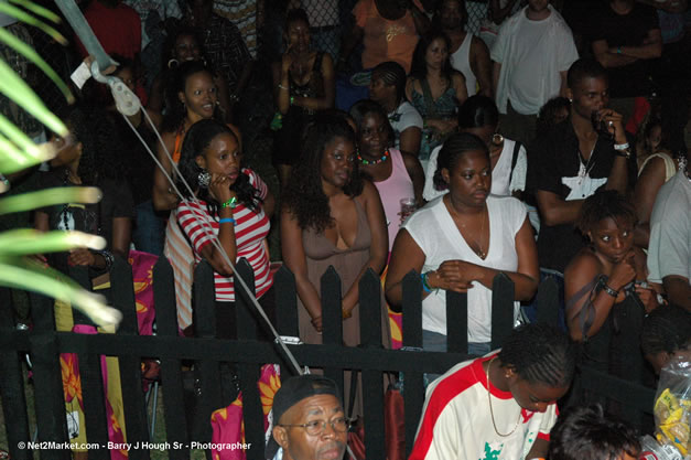 Venue & Audience - Ignition - The Internation Fire Blazes - Friday, July 21, 2006 - Montego Bay, Jamaica - Negril Travel Guide, Negril Jamaica WI - http://www.negriltravelguide.com - info@negriltravelguide.com...!