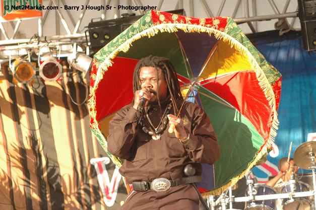 Luciano @ Western Consciousness 2007 - Presented by King of Kings Productons - Saturday, April 28, 2007 - Llandilo Cultural Centre, Savanna-La-Mar, Westmoreland, Jamaica W.I. - Negril Travel Guide, Negril Jamaica WI - http://www.negriltravelguide.com - info@negriltravelguide.com...!